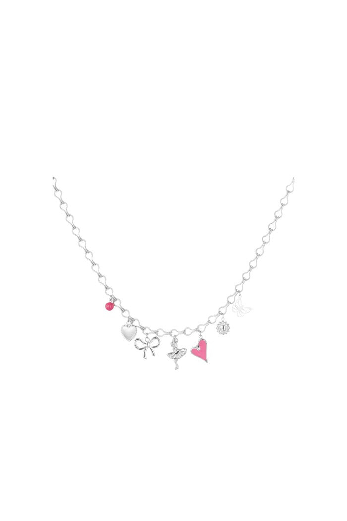 Bedelketting dancing in the sky