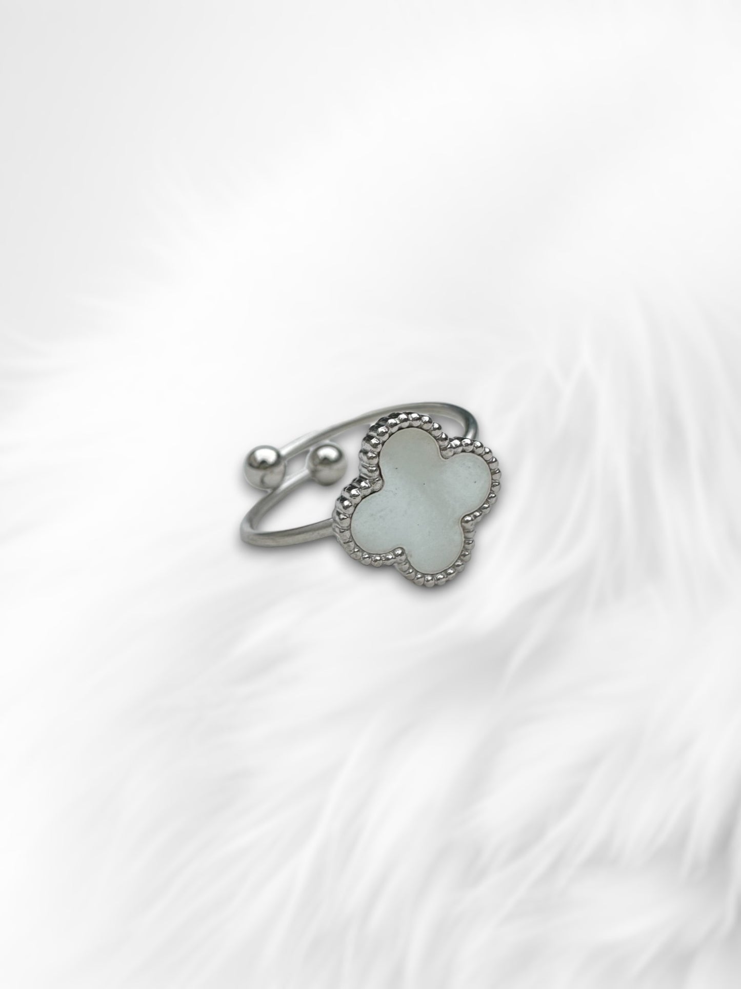 Clover Ring Silver-White