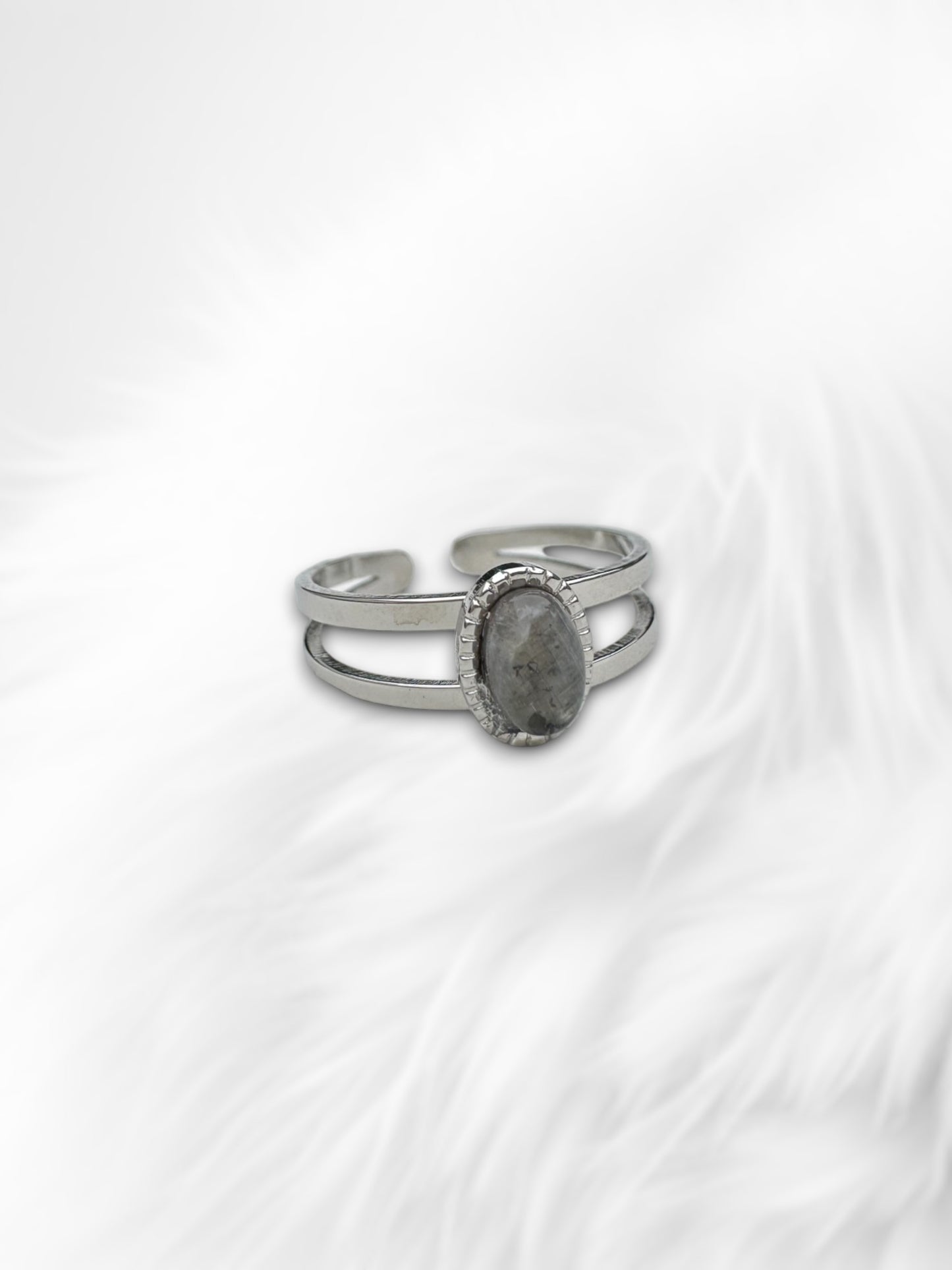 Dotted Stone Ring Silver-Grey