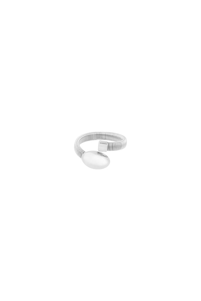 Funky dot ring