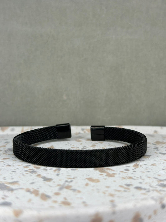 Nova Bangle Zwart