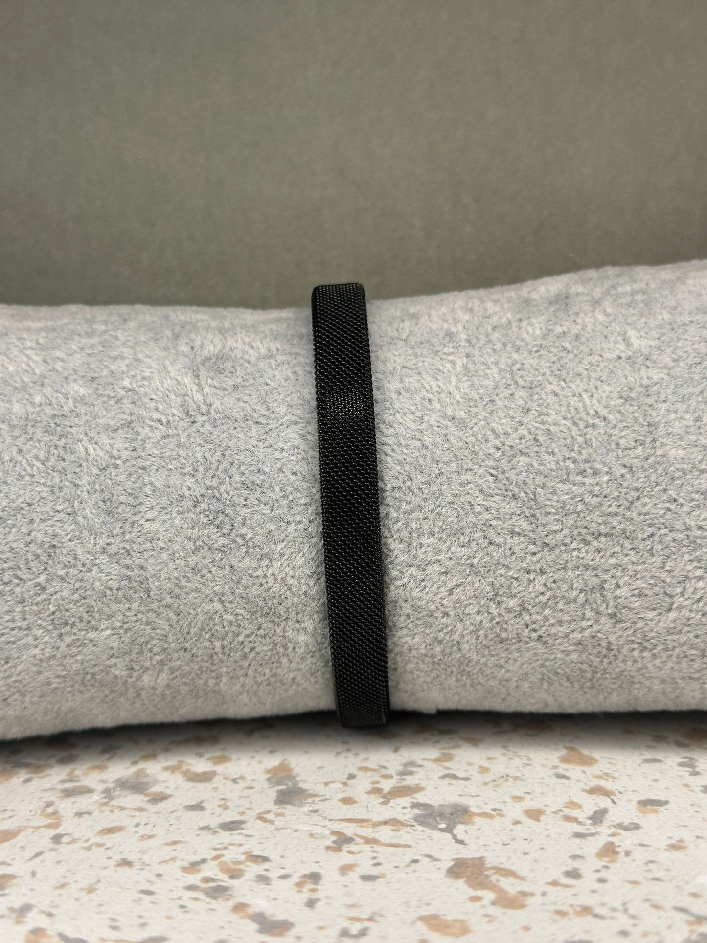Nova Bangle Zwart