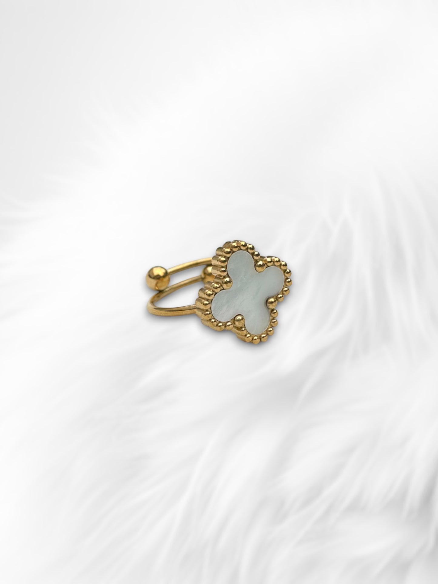 Clover Ring Gold-White
