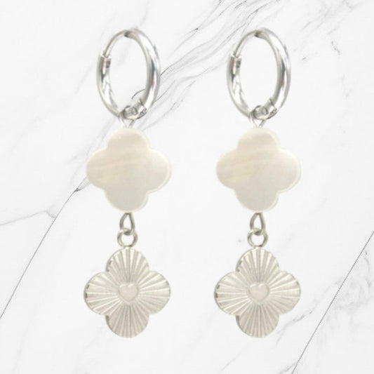 Hang oorbel met bloemen parel - Zilver/Wit