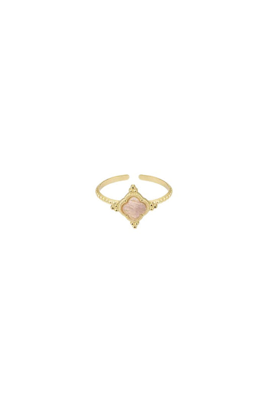 Clover Ring with stone